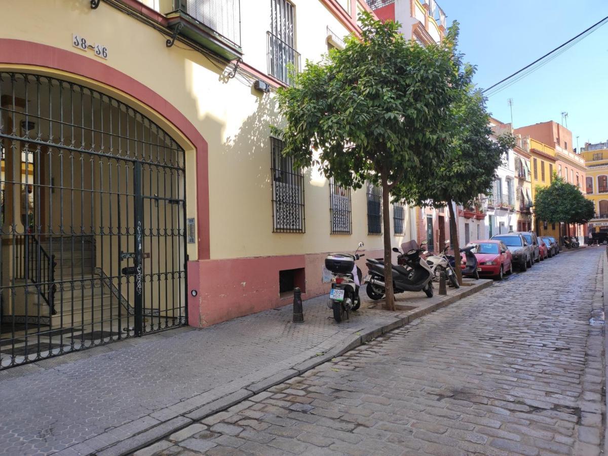 Estudio Rufina.Tranquilidad ,Alameda De Hercules! Sevilla Buitenkant foto